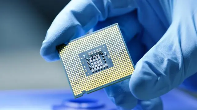 長期收購工廠庫存呆料IC：語音IC、存儲器IC、傳感器IC、微控制器IC
