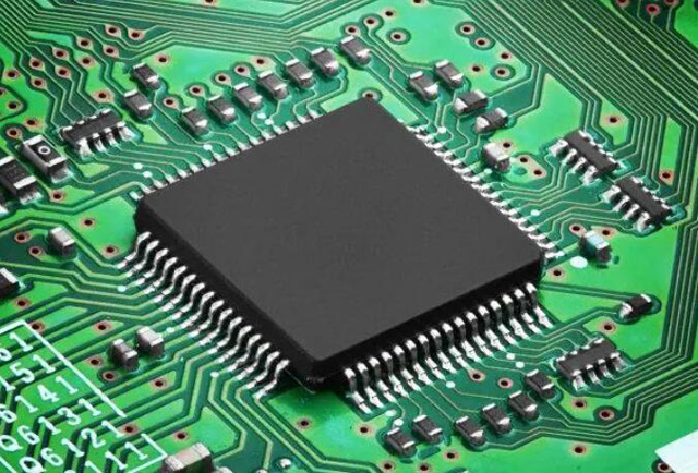 長期收購 [ST] 微控制器芯片： 收購汽車 MCU、入門級 MCU、無線 MCU