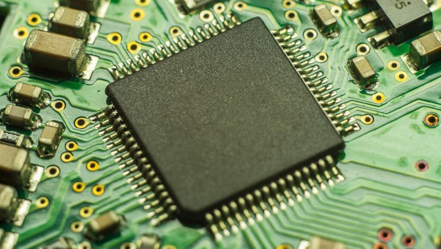 收購(gòu)【Intel】現(xiàn)場(chǎng)可編程門(mén)陣列：Stratix IV FPGAs、SoC FPGAs、Cyclone 10 FPGAs、Arria FPGAs