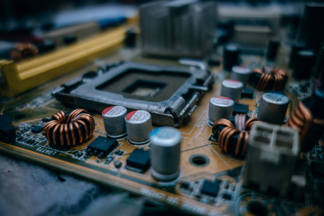 供應(yīng)（RENESAS）SRAM、多端口存儲(chǔ)器、總線交換機(jī)、非易失性存儲(chǔ)器