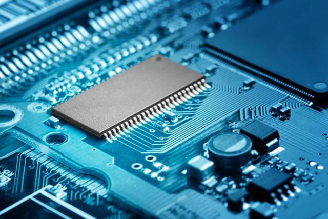 回收瑞薩特定應(yīng)用時鐘：PCI Express 時鐘、處理器時鐘、實(shí)時時鐘